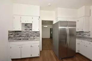 1939 S Winona Ln, Milwaukee, WI 53204 - Photo 5