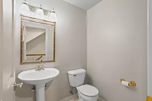 19770 Foxkirk Ct, Brookfield, WI 53045 - Photo 23