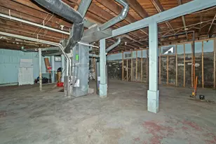 2530 N 52nd St, Milwaukee, WI 53210 - Photo 39