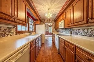 18205 Redvere Dr, Brookfield, WI 53045 - Photo 11