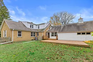 7043 N 107th St, Milwaukee, WI 53224 - Photo 43