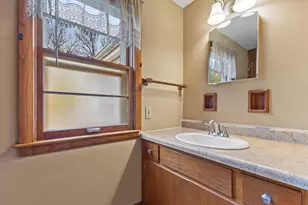 7043 N 107th St, Milwaukee, WI 53224 - Photo 29