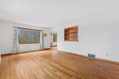 7043 N 107th St, Milwaukee, WI 53224 - Photo 7