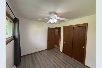 15837 W Robin Rd, New Berlin, WI 53151 - Photo 13