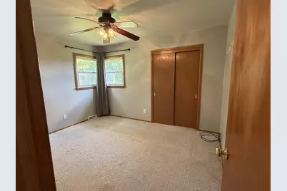 15837 W Robin Rd, New Berlin, WI 53151 - Photo 11