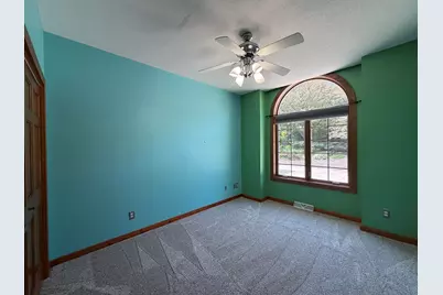 726  4th St, La Crescent, MN 55947 - Photo 13