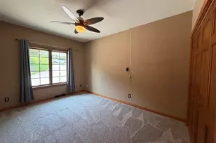 726 4th St, La Crescent, MN 55947 - Photo 21