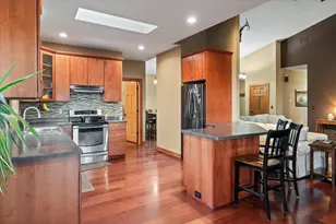 726 4th St, La Crescent, MN 55947 - Photo 3