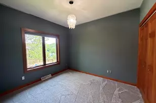726 4th St, La Crescent, MN 55947 - Photo 33