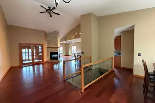 726 4th St, La Crescent, MN 55947 - Photo 5