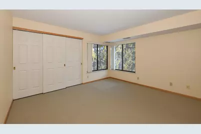 1600 W Green Tree Rd #233, Glendale, WI 53209 - Photo 17