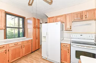 118 E Ottawa Ave, Dousman, WI 53118 - Photo 25