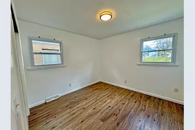 642 S 66th St, Milwaukee, WI 53214 - Photo 11