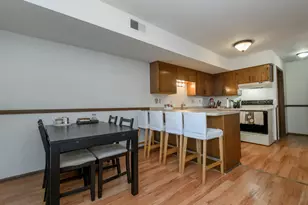 1337 Camden Way, Waukesha, WI 53186 - Photo 5