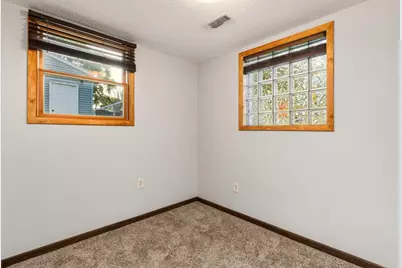 1020  Lake St, Onalaska, WI 54650 - Photo 23