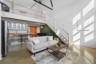 3059 N Weil St, Milwaukee, WI 53212 - Photo 5