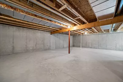 807  Bridlewood Dr #11, Hartford, WI 53027 - Photo 25