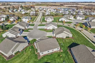 807 Bridlewood Dr, Hartford, WI 53027 - Photo 35