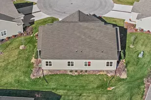 807 Bridlewood Dr, Hartford, WI 53027 - Photo 37