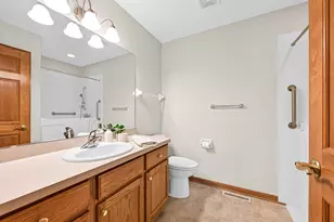 N57W24116 N Sycamore Cir, Sussex, WI 53089 - Photo 19