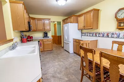 1224  Steeplechase Dr, Watertown, WI 53094 - Photo 7
