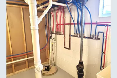 628  Victoria St, West Bend, WI 53090 - Photo 21