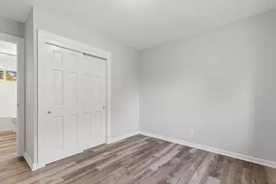 628  Victoria St, West Bend, WI 53090 - Photo 15