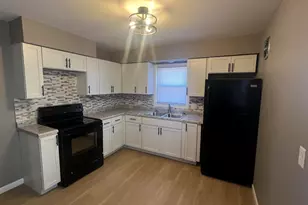 5922 N 84th St, Milwaukee, WI 53225 - Photo 5