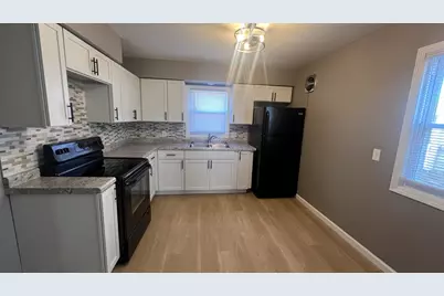 5922 N 84th St #Lower, Milwaukee, WI 53225 - Photo 3