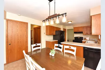 1005  Burr Oak Blvd, Waukesha, WI 53189 - Photo 13