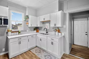 3015 19th St, Racine, WI 53403 - Photo 17