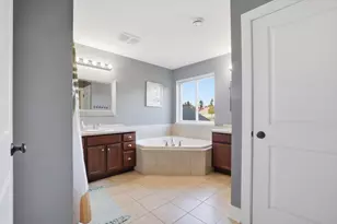 4260 Carneros Way, Jackson, WI 53037 - Photo 21