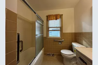 2614  Drexel Ave, Racine, WI 53403 - Photo 9