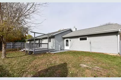 2133  Ontario Dr, Janesville, WI 53545 - Photo 33