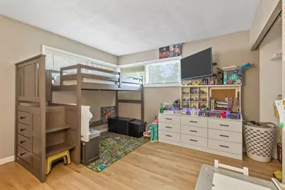 11310  Haleco Ln, Hales Corners, WI 53130 - Photo 13