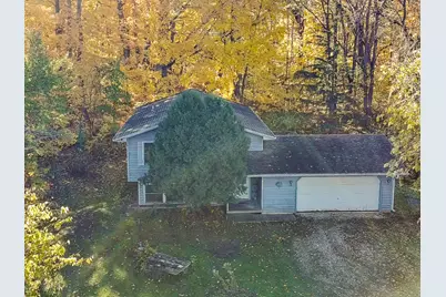 W3523  Oakwood Dr, Geneva, WI 53147 - Photo 3