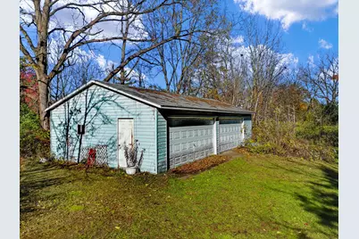 W3523  Oakwood Dr, Geneva, WI 53147 - Photo 5