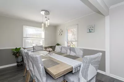 2811  Comanche Ct, Waukesha, WI 53188 - Photo 11