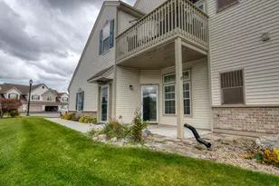 1106 Stratford Ct, Racine, WI 53406 - Photo 5