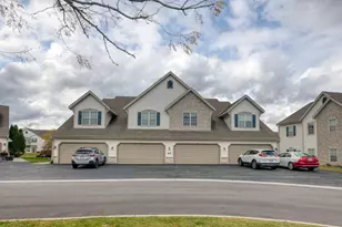 1106 Stratford Ct, Racine, WI 53406 - Photo 3