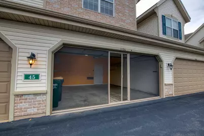 1106  Stratford Ct #102, Racine, WI 53406 - Photo 9