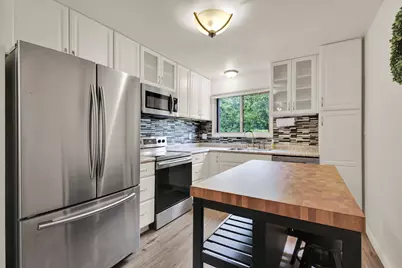 3971 W College Ave, Franklin, WI 53221 - Photo 5