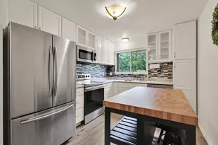 3971 W College Ave, Franklin, WI 53221 - Photo 5