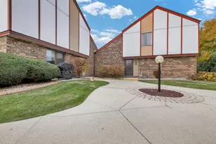 3971 W College Ave, Franklin, WI 53221 - Photo 23