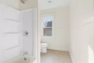 3437 N 2nd St, Milwaukee, WI 53212 - Photo 9