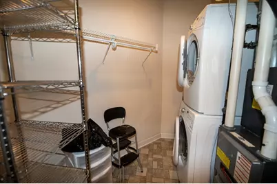 1619 N Farwell Ave #201, Milwaukee, WI 53202 - Photo 19