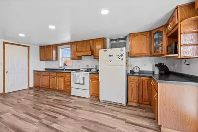 N7330  Lakeshore Rd, Mosel, WI 53083 - Photo 3