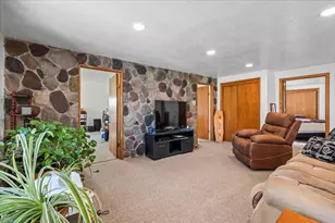 N7330 Lakeshore Rd, Mosel, WI 53083 - Photo 9