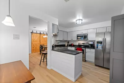 116 E Freistadt Rd #B, Thiensville, WI 53092 - Photo 11