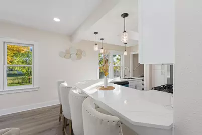 10121 W Bungalow Pkwy, West Allis, WI 53214 - Photo 19